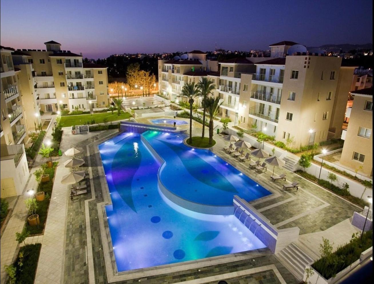 Elysia Park Ameliya 202 Apartment Paphos ภายนอก รูปภาพ