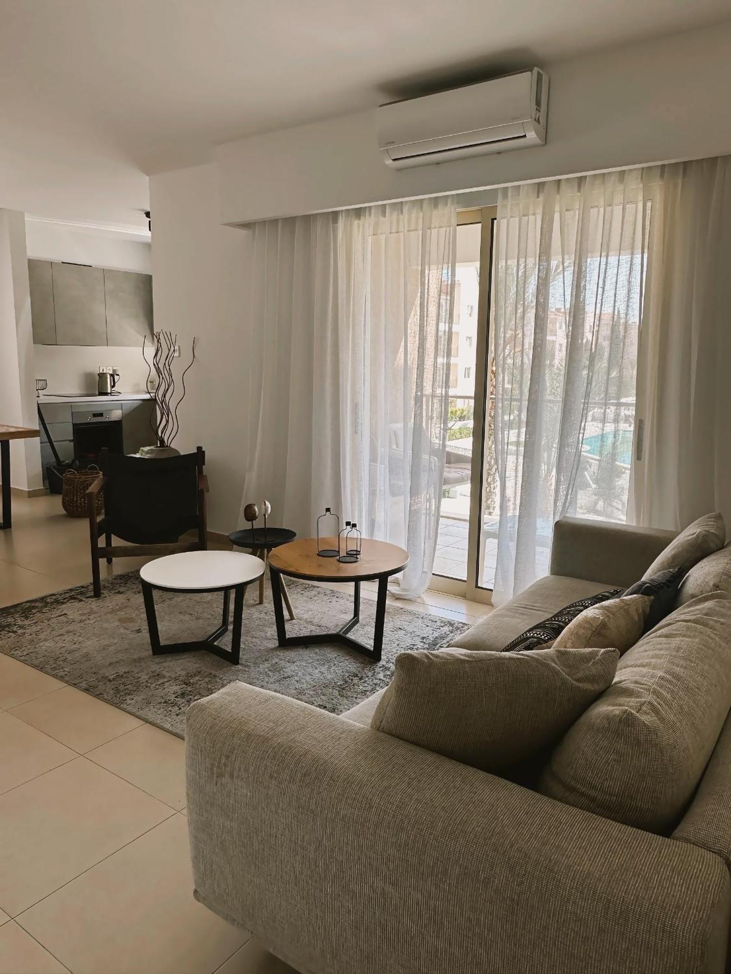 Elysia Park Ameliya 202 Apartment Paphos ภายนอก รูปภาพ