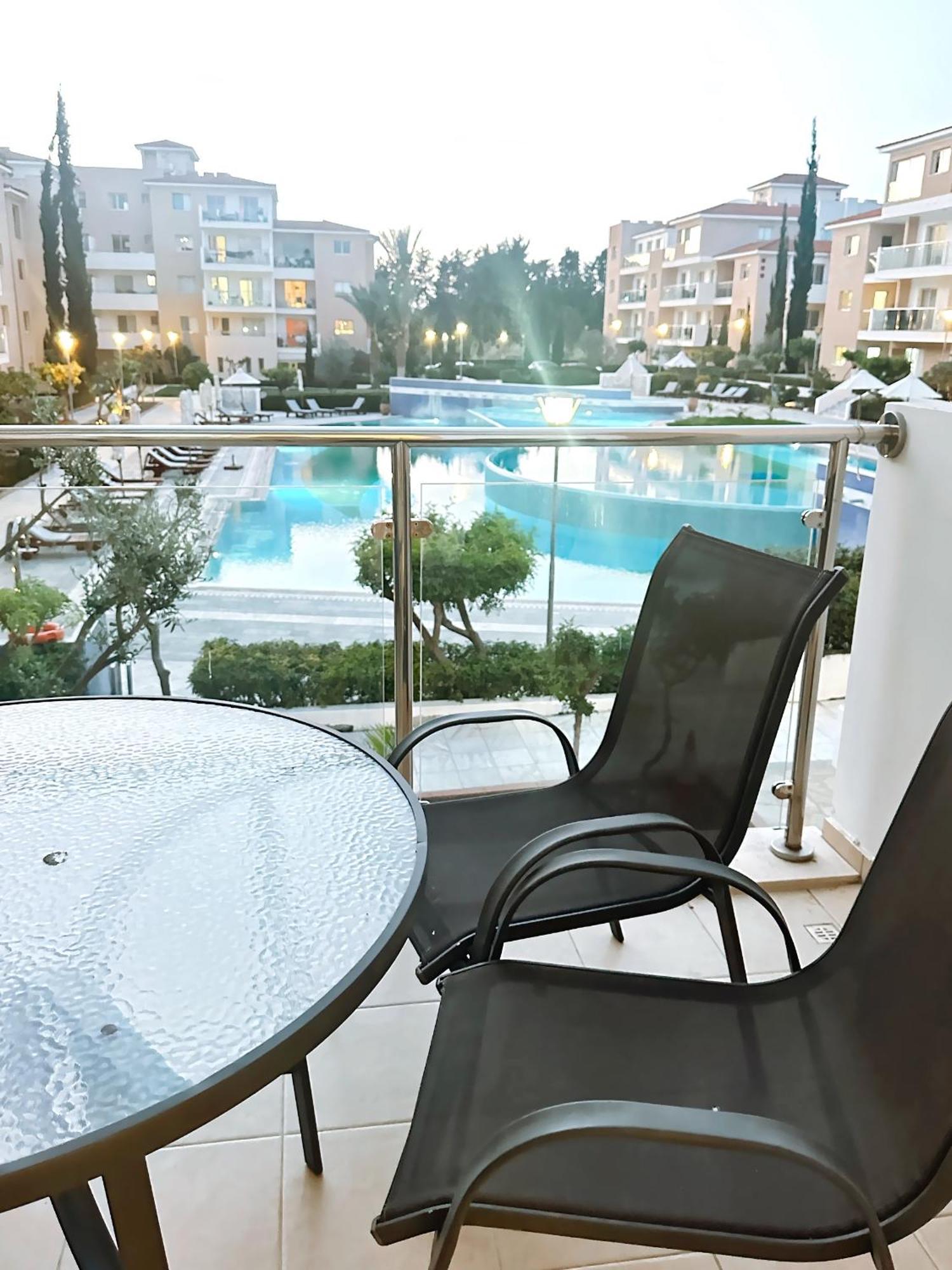 Elysia Park Ameliya 202 Apartment Paphos ภายนอก รูปภาพ