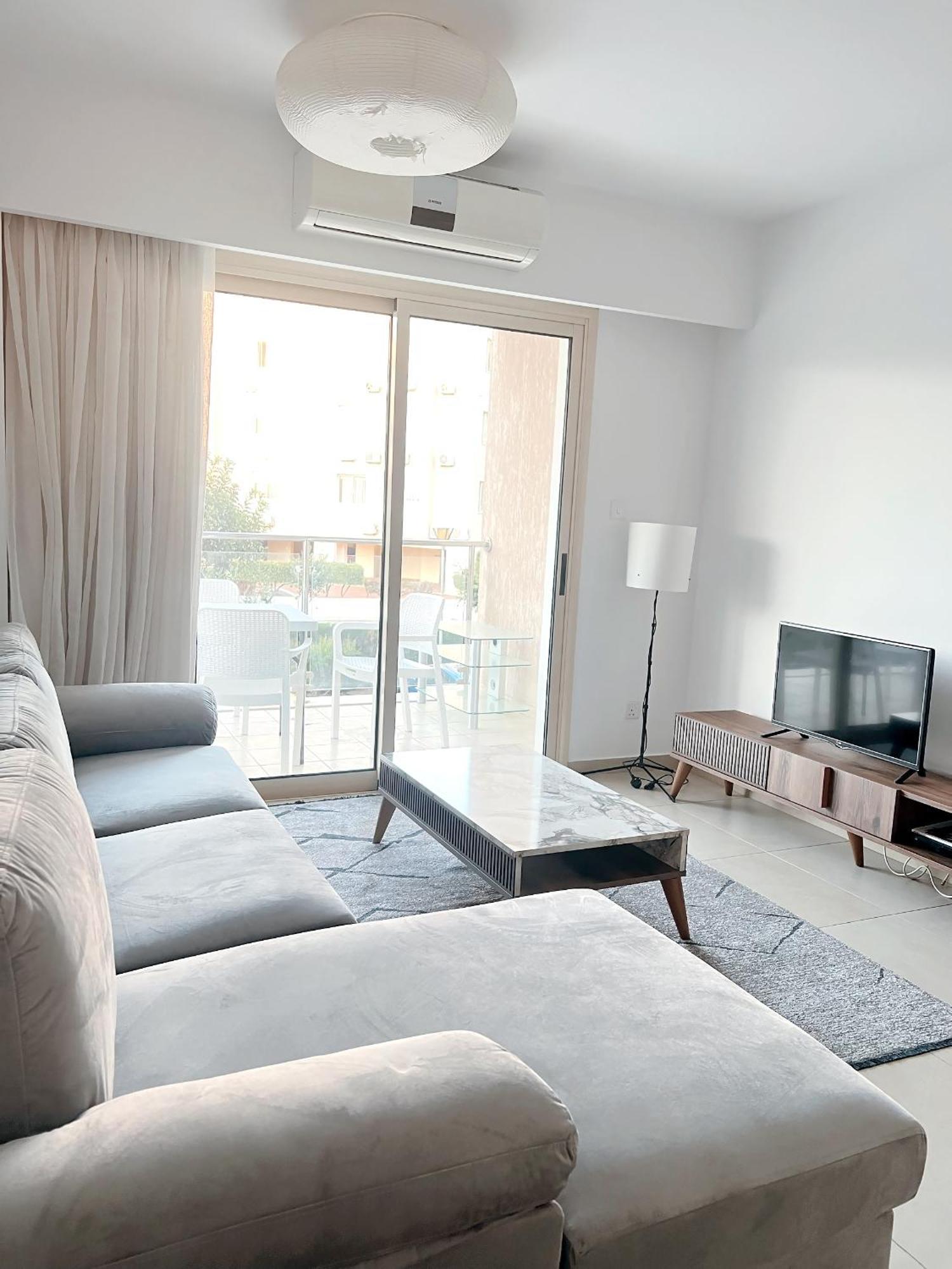 Elysia Park Ameliya 202 Apartment Paphos ภายนอก รูปภาพ